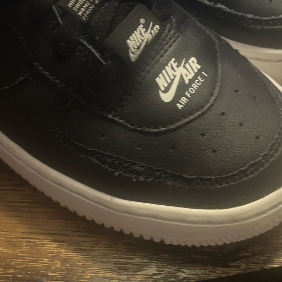 Kids Nike Air Force 1 double air low black - size 4.5y - Picture 5 of 6